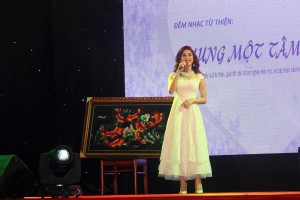 Đêm nhạc có sự xuất hiện của người đẹp Lâm Chí Khanh