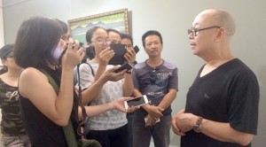 Họa sĩ Thành Chương trả lời báo chí