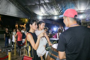 Hoa hậu Hương Giang và con gái
