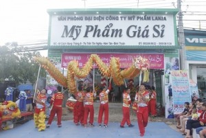 Tưng bừng ngày khai trương