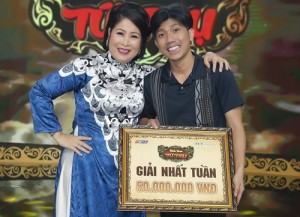 NSND Hồng Vân chúc mừng học trò Di Dương đoạt giải Nhất tuần