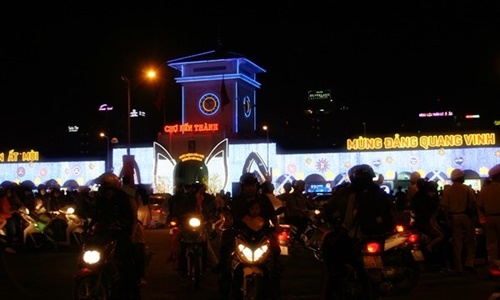 Không khí đón giao thừa 2015 tại thành phố Hồ Chí Minh