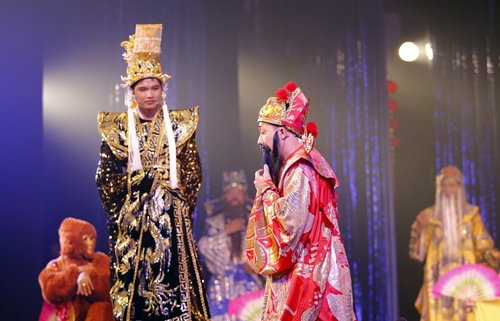 Trấn Thành vai Thần Tài