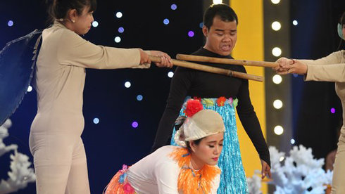 Đấu trường tiếu lâm: “bản sao Trường Giang” vào vòng trong