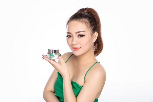 Nữ doanh nhân Thái Ngân, chủ nhân của thương hiệu mỹ phẩm Tatu Luxury