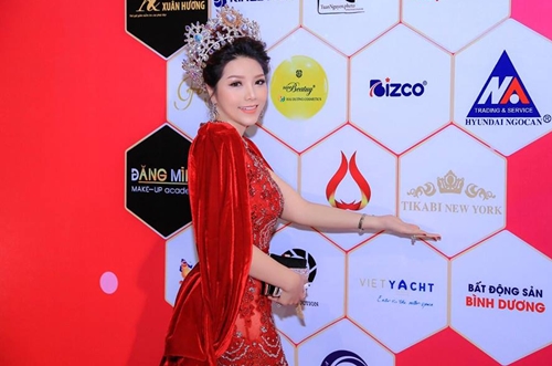 Hoa hậu Trần Xuân Thủy