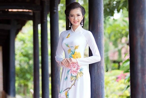 Hoa khôi Duyên dáng Phụ nữ TP Bến Tre 2017 Kiều Trang