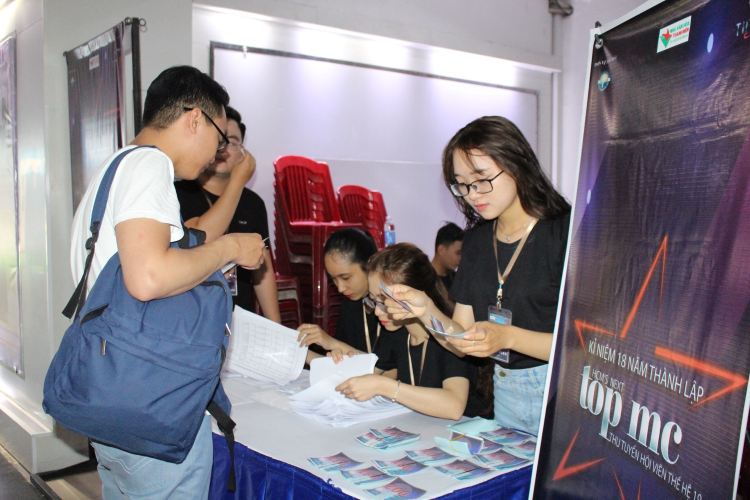 Thu tuyển hội viên mới