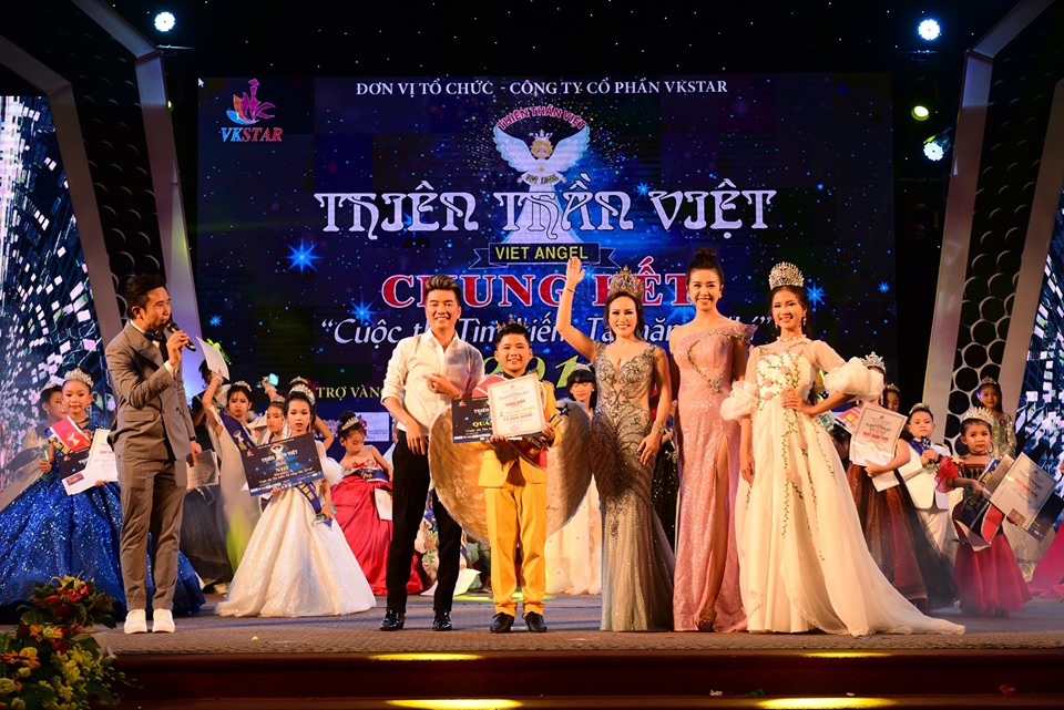 Phút đăng quang của Thiên thần Việt 2019 Lương Bảo Trí Dũng