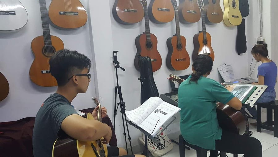 Saigon T7 11