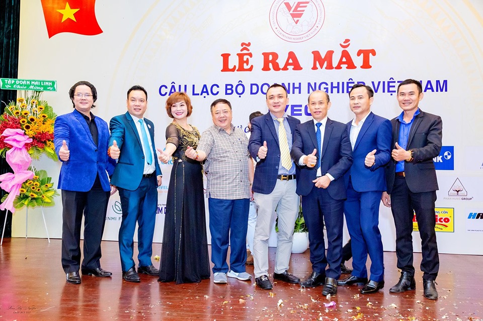 CLB Doanh nghiep VN 3