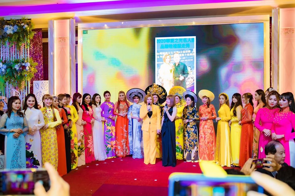 Ao dai Thao 8