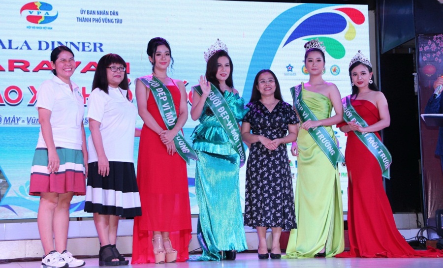 Huong Phan 4
