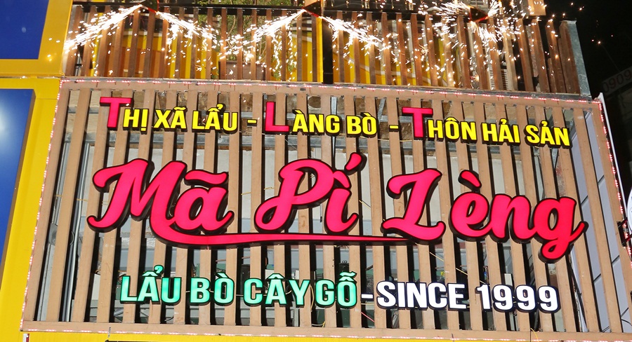 Thị xã lẩu - Làng bò - Thôn hải sản Mã Pí Lèng tại Sài Gòn