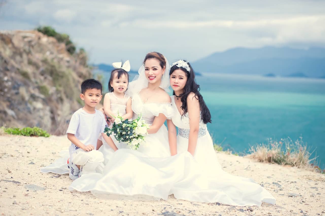 Khieu Huong 35