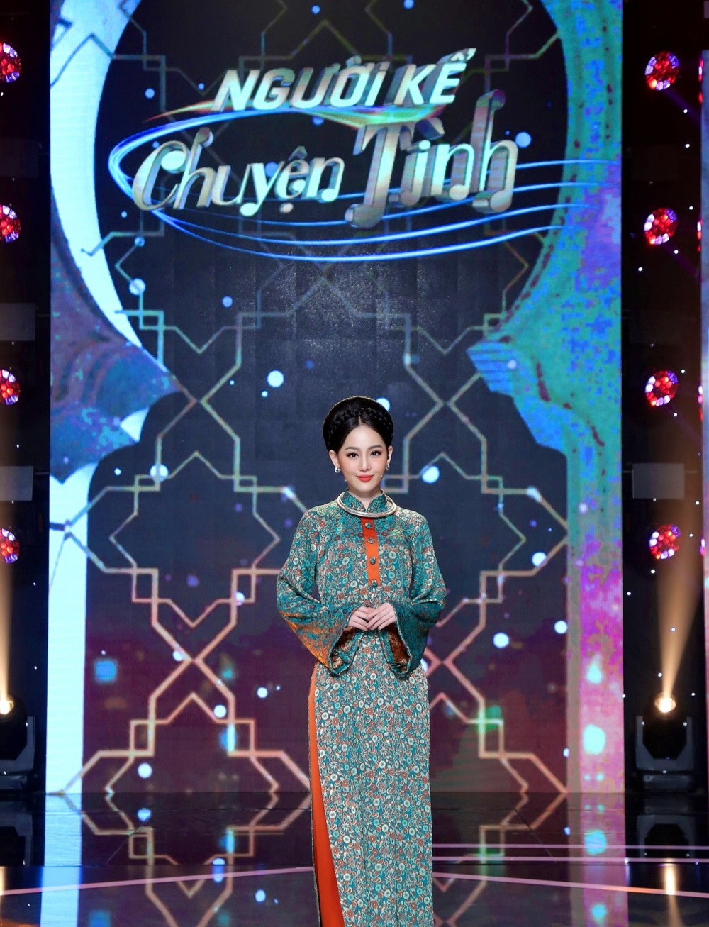 MC Minh Ngoc 12