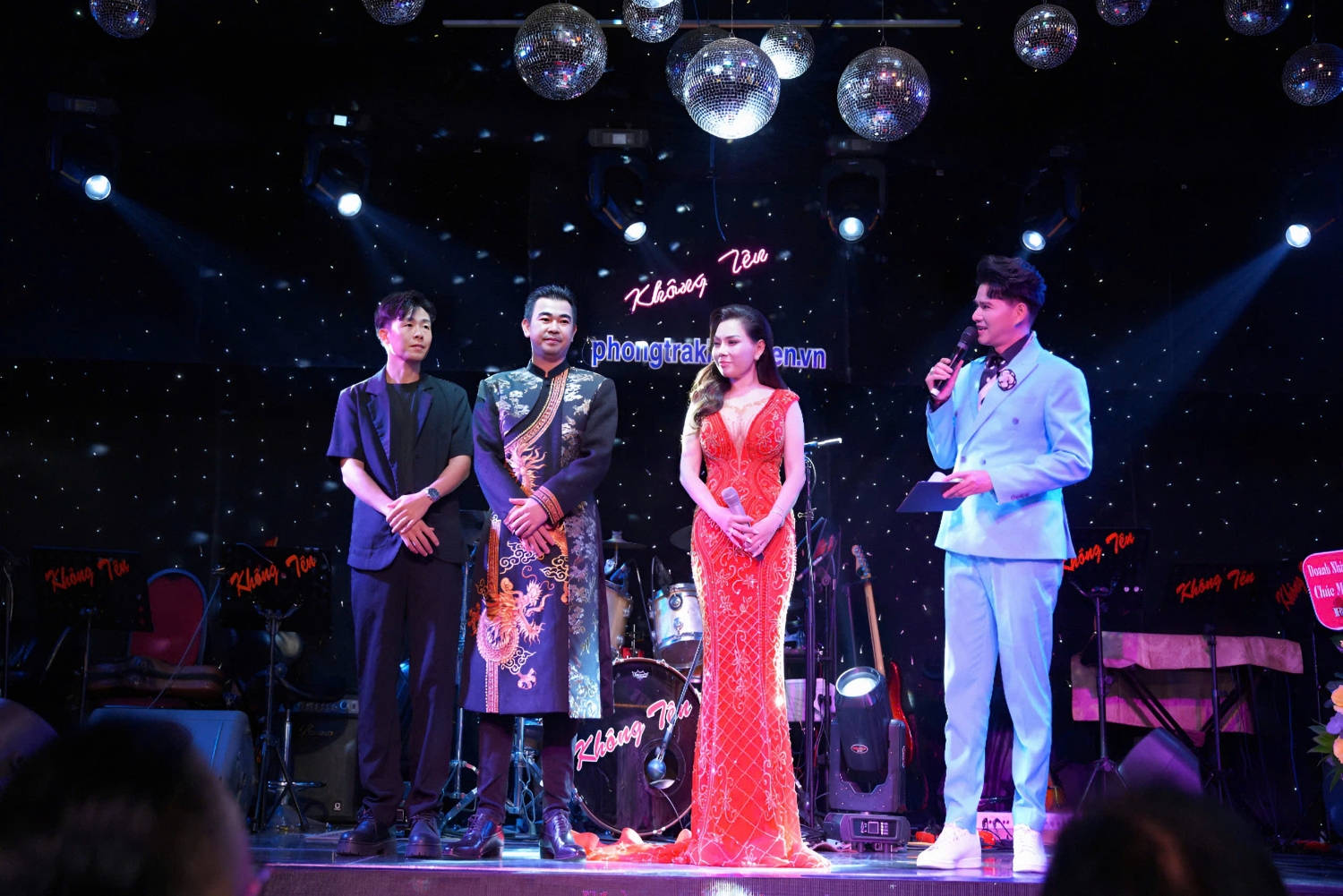 CS Ha Ngoc Nhung 25