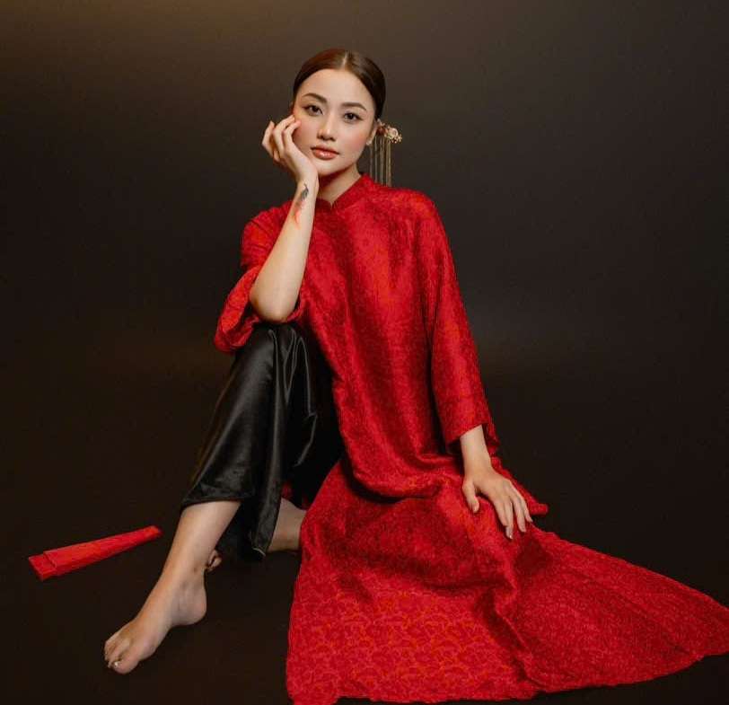 Ca sĩ Lưu Quỳnh Anh - Cháu nội danh ca Chế Linh
