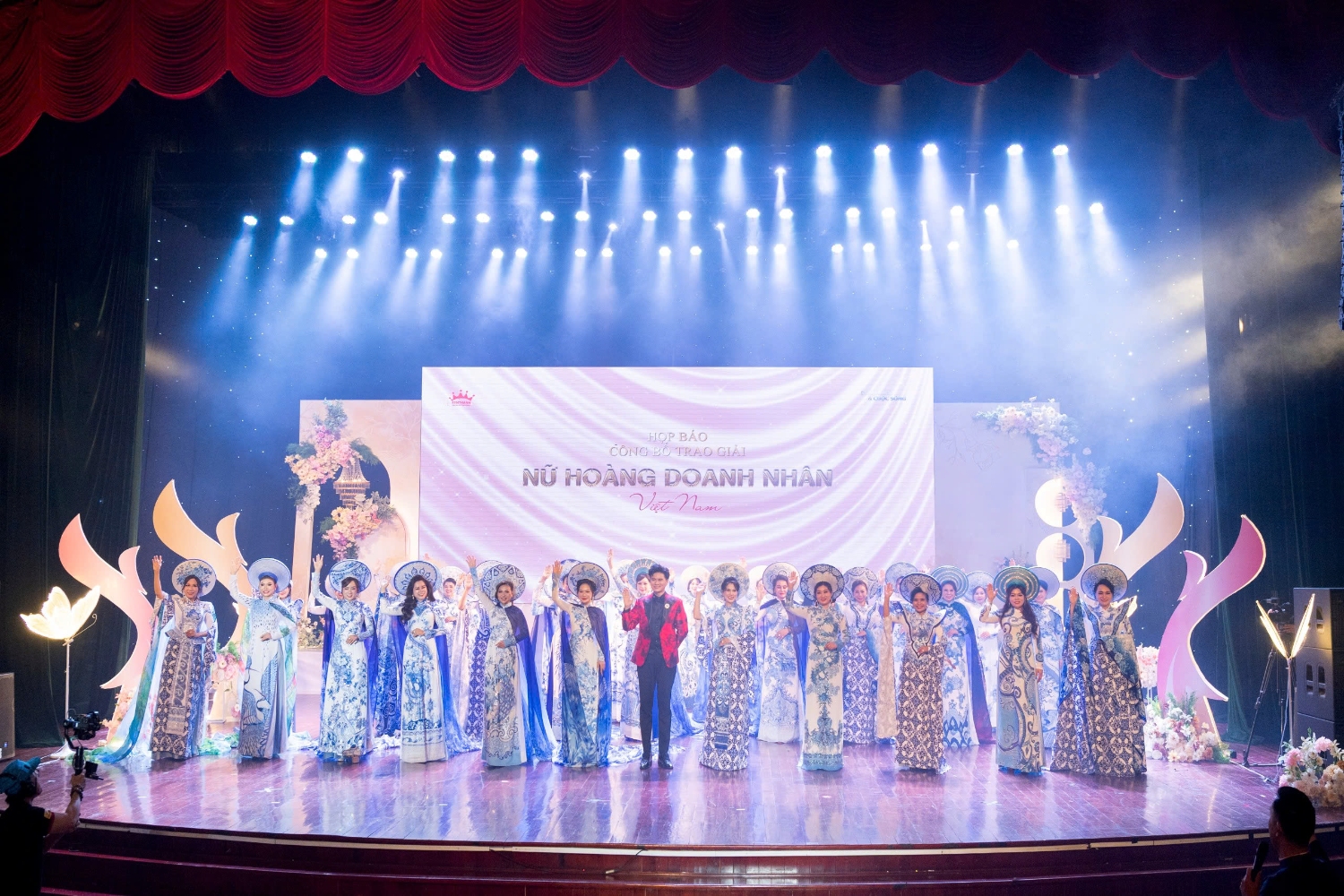 z7247191930374 10a7d1ae78bf4c4d49bf382fdf366dfa