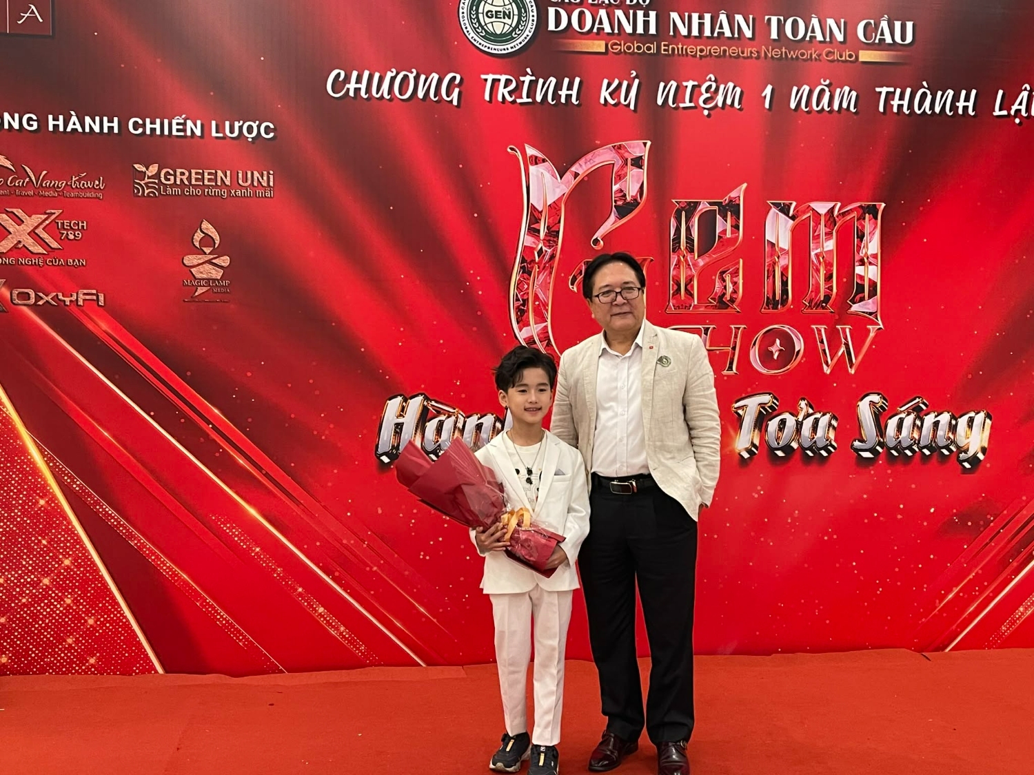 Gia Minh - Ca sĩ nhí Triển vọng Toàn cầu